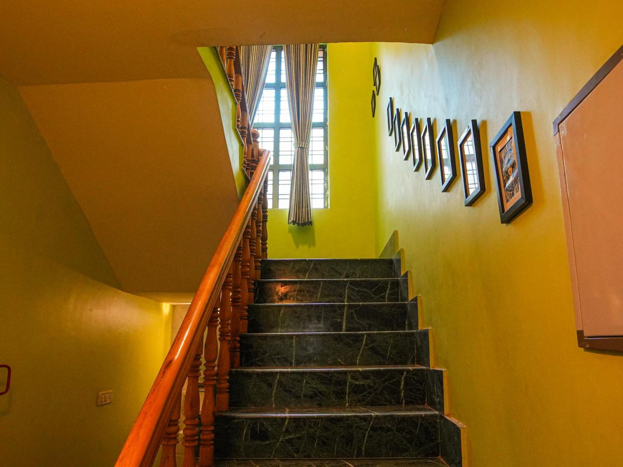 Thehimalayanliving Whistling Pines Hotel Mukteshwar Exterior photo