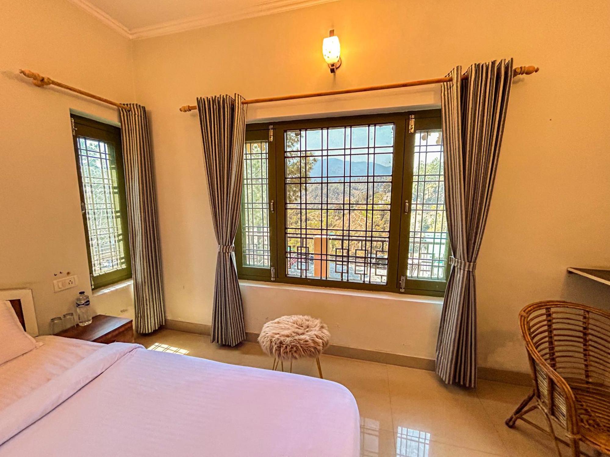 Thehimalayanliving Whistling Pines Hotel Mukteshwar Exterior photo