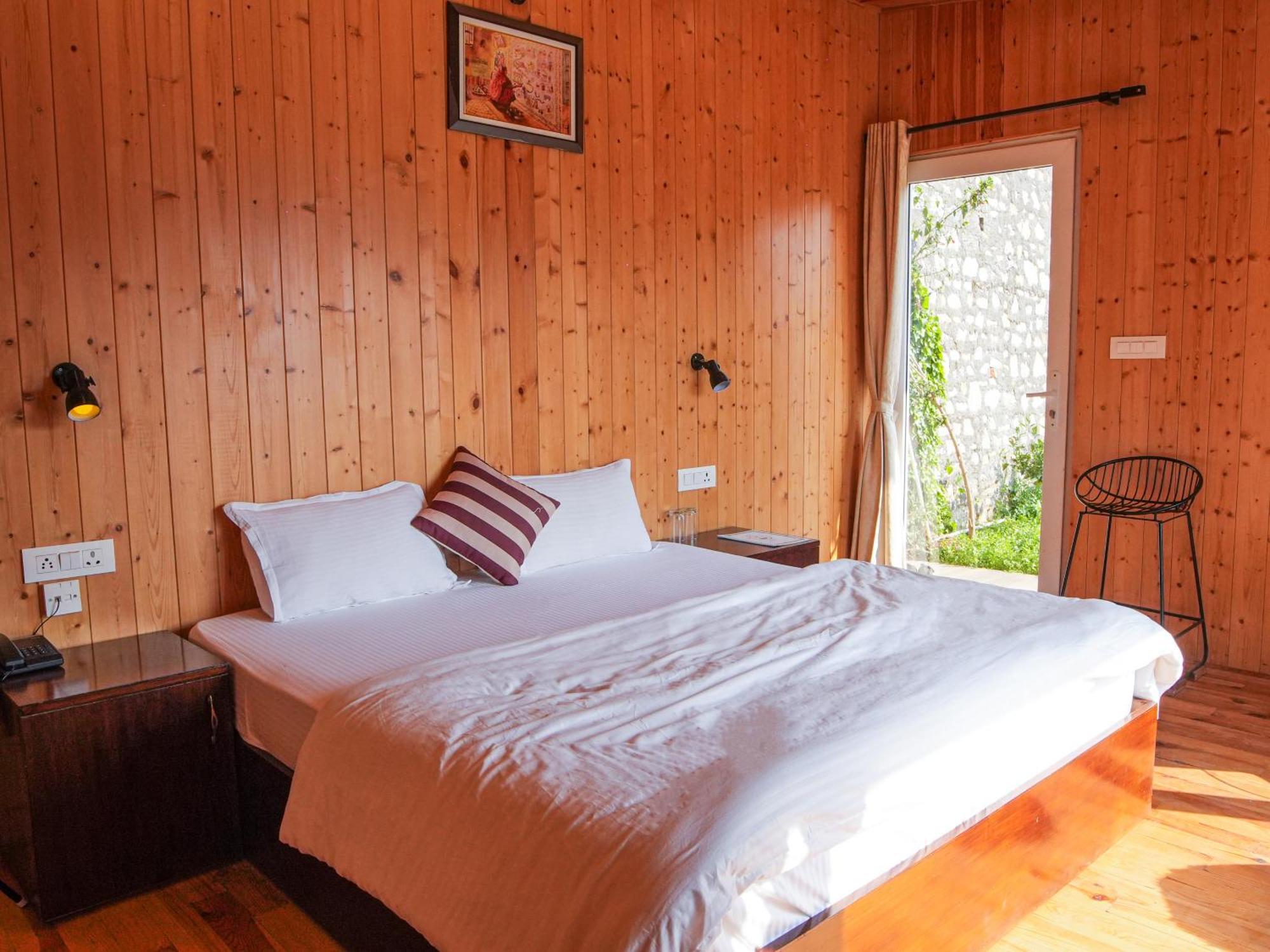 Thehimalayanliving Whistling Pines Hotel Mukteshwar Exterior photo