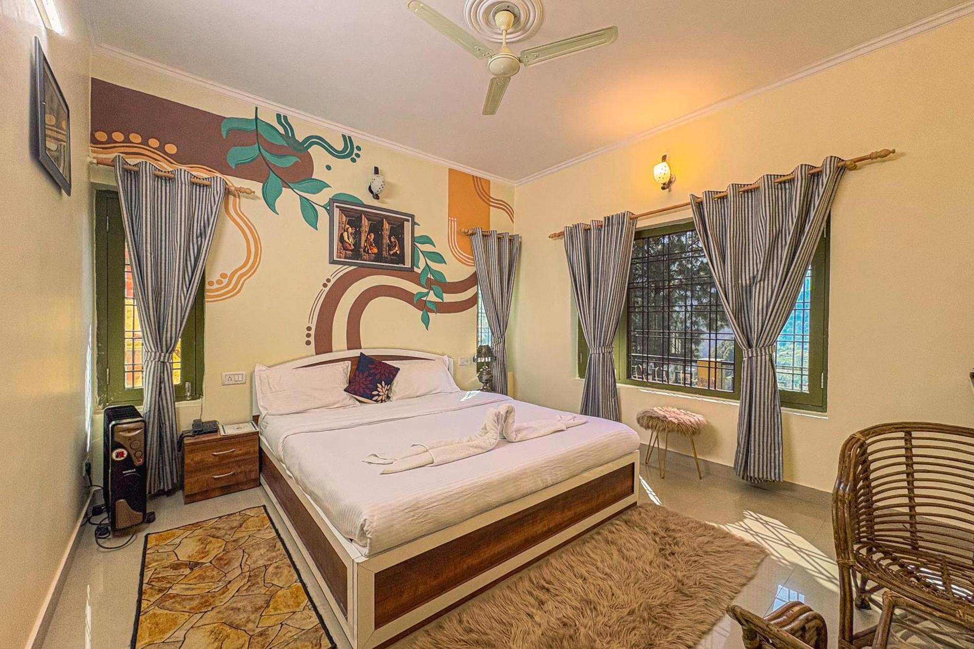 Thehimalayanliving Whistling Pines Hotel Mukteshwar Exterior photo