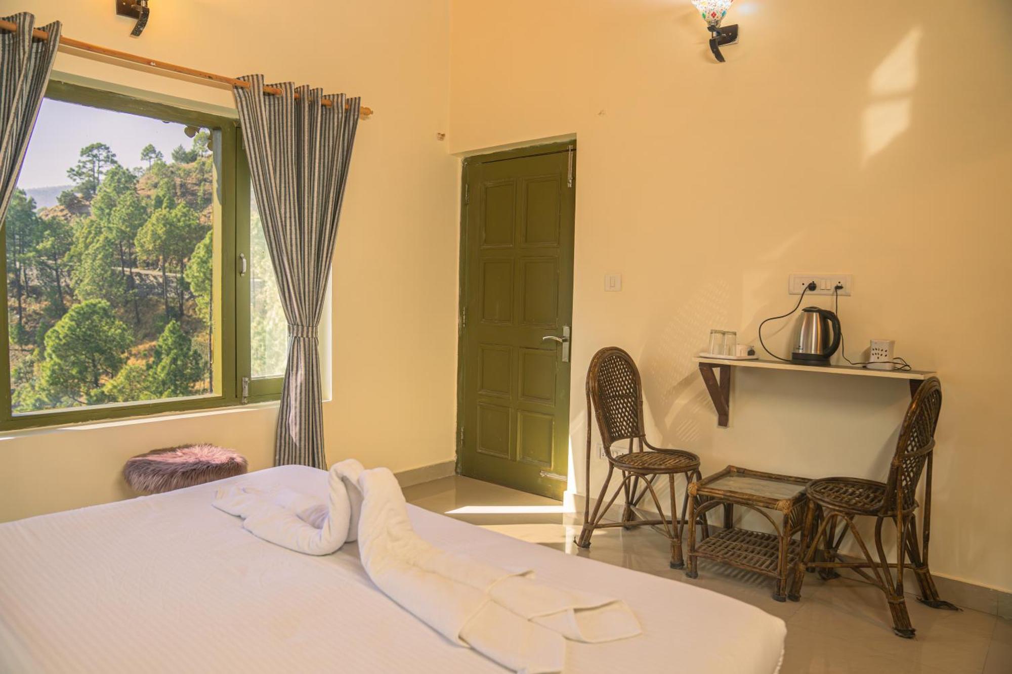Thehimalayanliving Whistling Pines Hotel Mukteshwar Exterior photo